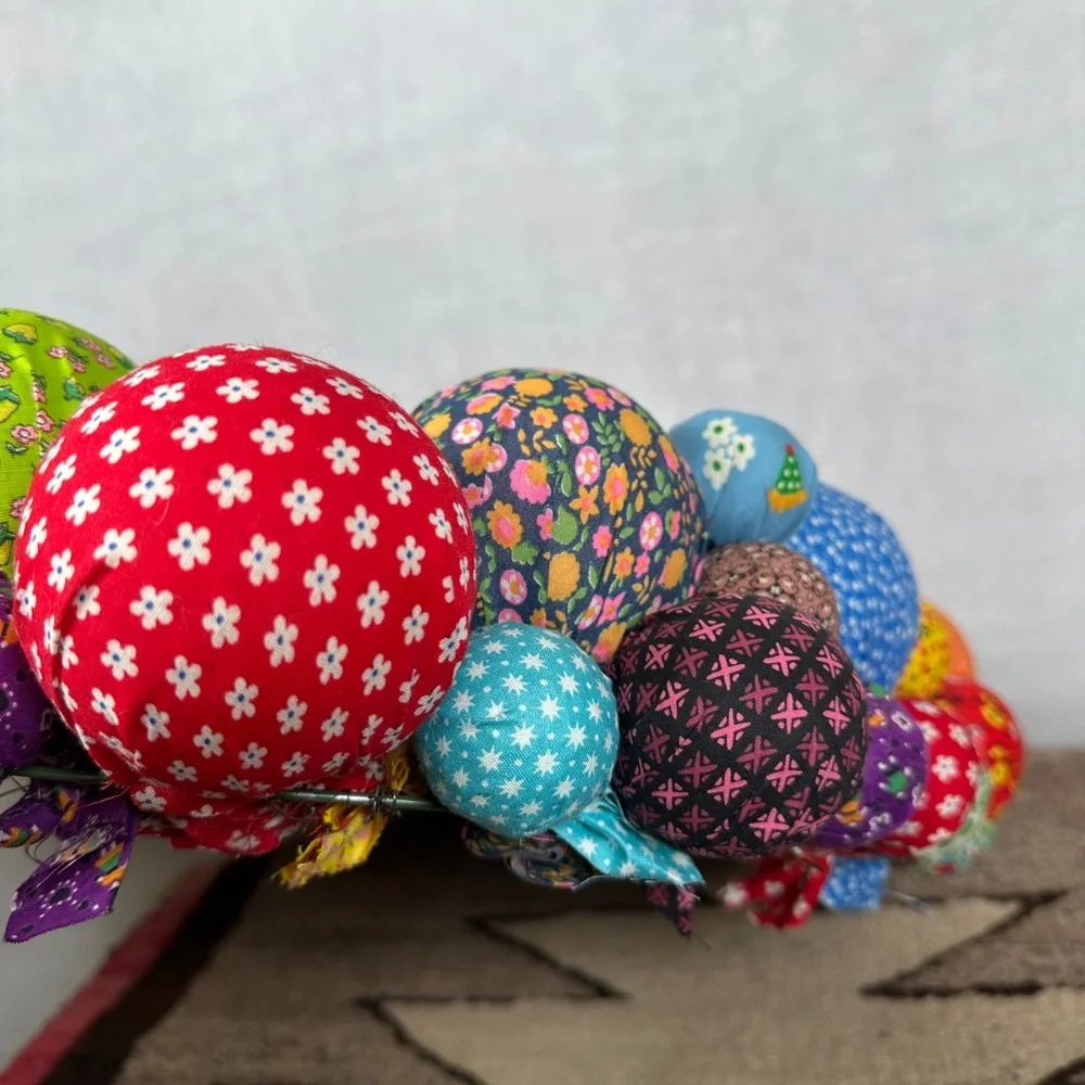 Colorful Fabric Ball Wreath vintage retro 50s‎ 60s